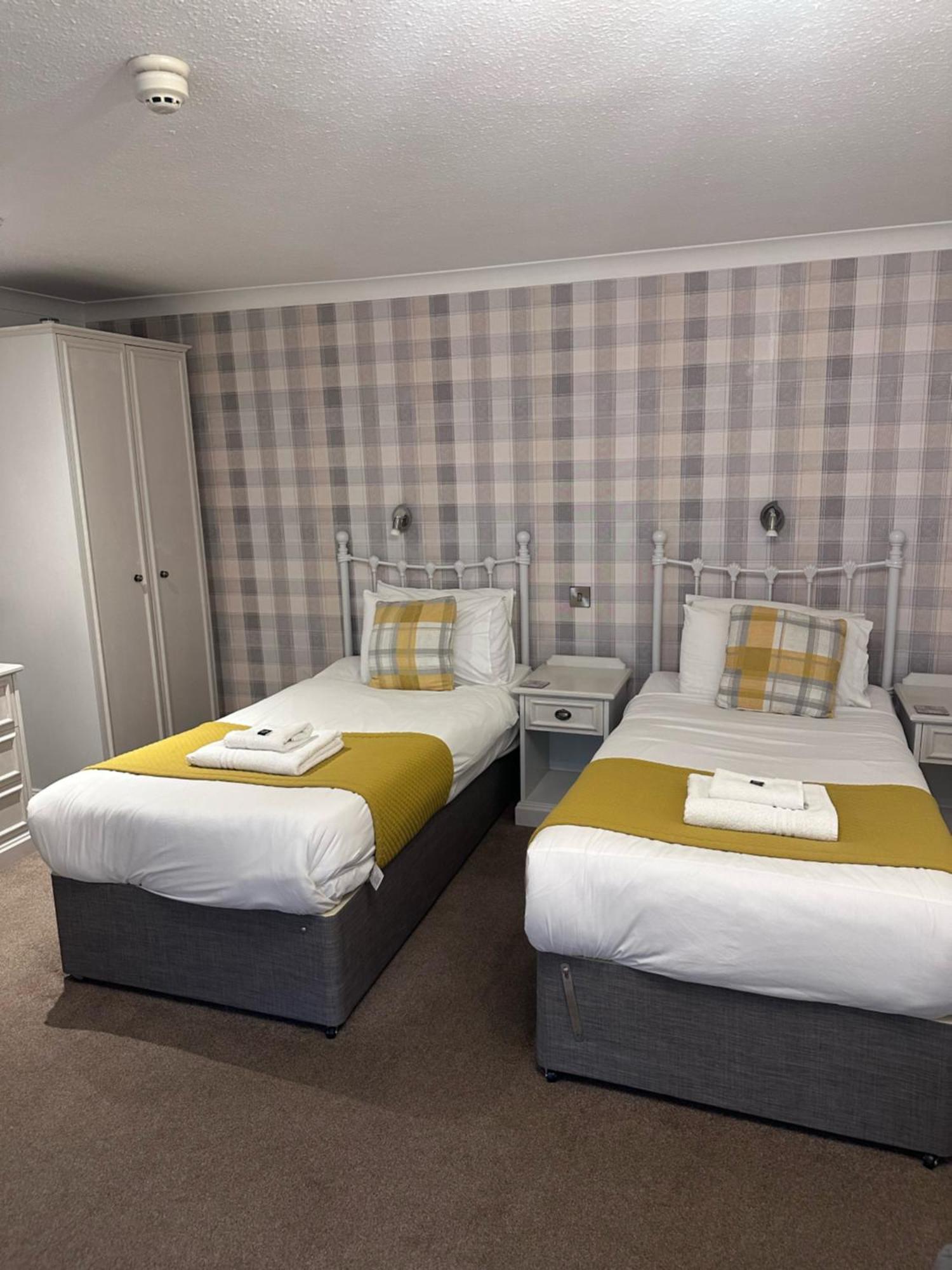 East Ayton Lodge Hotel, Scarborough Buitenkant foto
