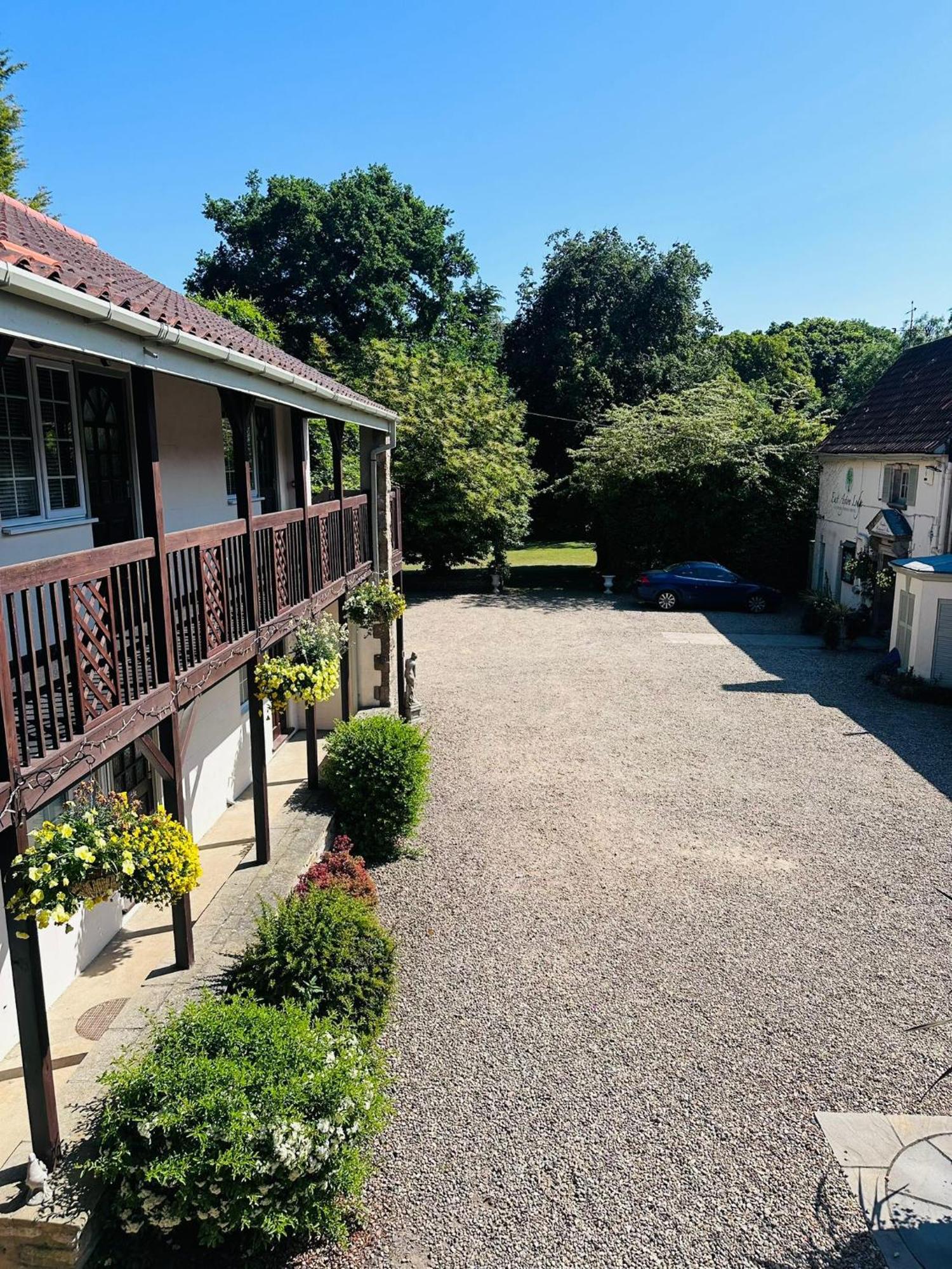 East Ayton Lodge Hotel, Scarborough Buitenkant foto
