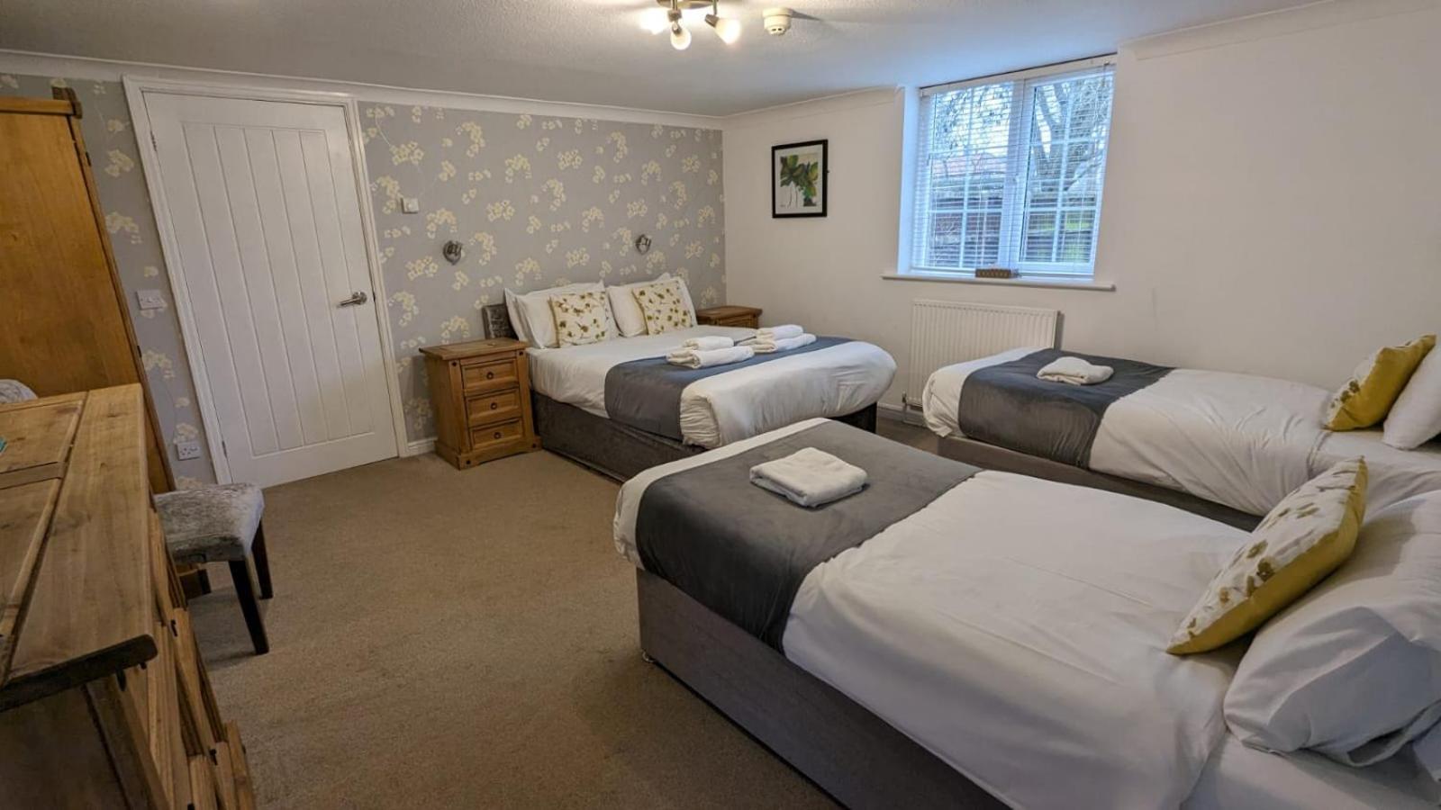 East Ayton Lodge Hotel, Scarborough Buitenkant foto