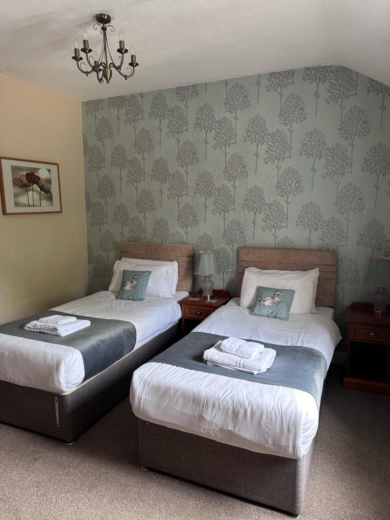 East Ayton Lodge Hotel, Scarborough Buitenkant foto